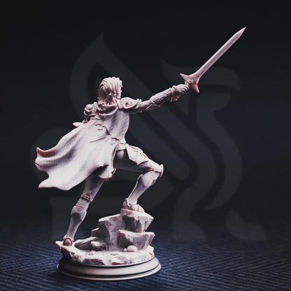 Hitalia, Paladin of Glanion