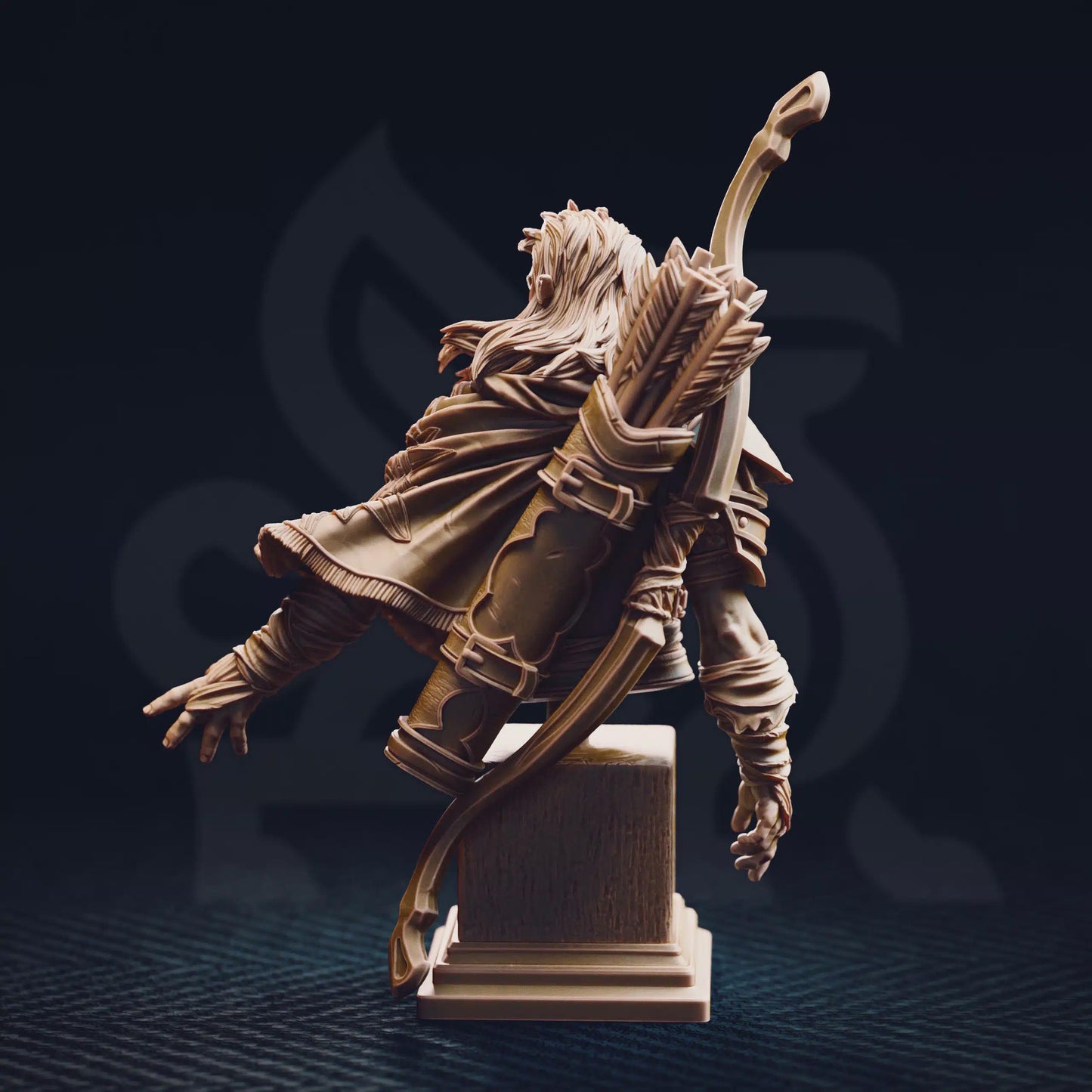 Sactarin, Sun Elf Tracker Bust