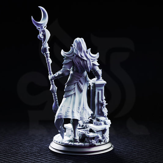 Kadna Glydrin – Arch Warden of the Moon