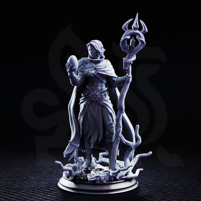 Saratha the Watchful – Priestess of the Swamp
